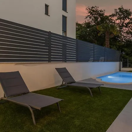 Luxury Larissa Appartement