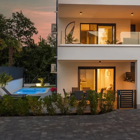 Appartement Luxury Larissa *